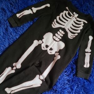 5/25 Closet Black Skeleton Onesie